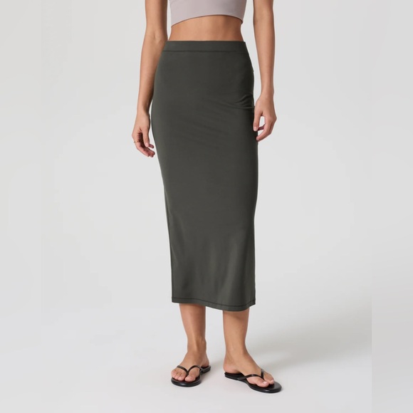 Vuori Dresses & Skirts - NEW Vuori Halo Column Skirt in Kale